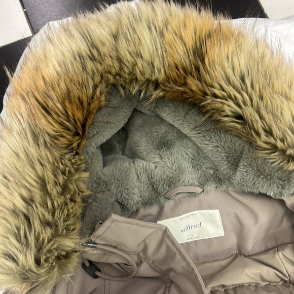 Aritzia Winter Jacket Parka Size Small - Picture 7 of 7